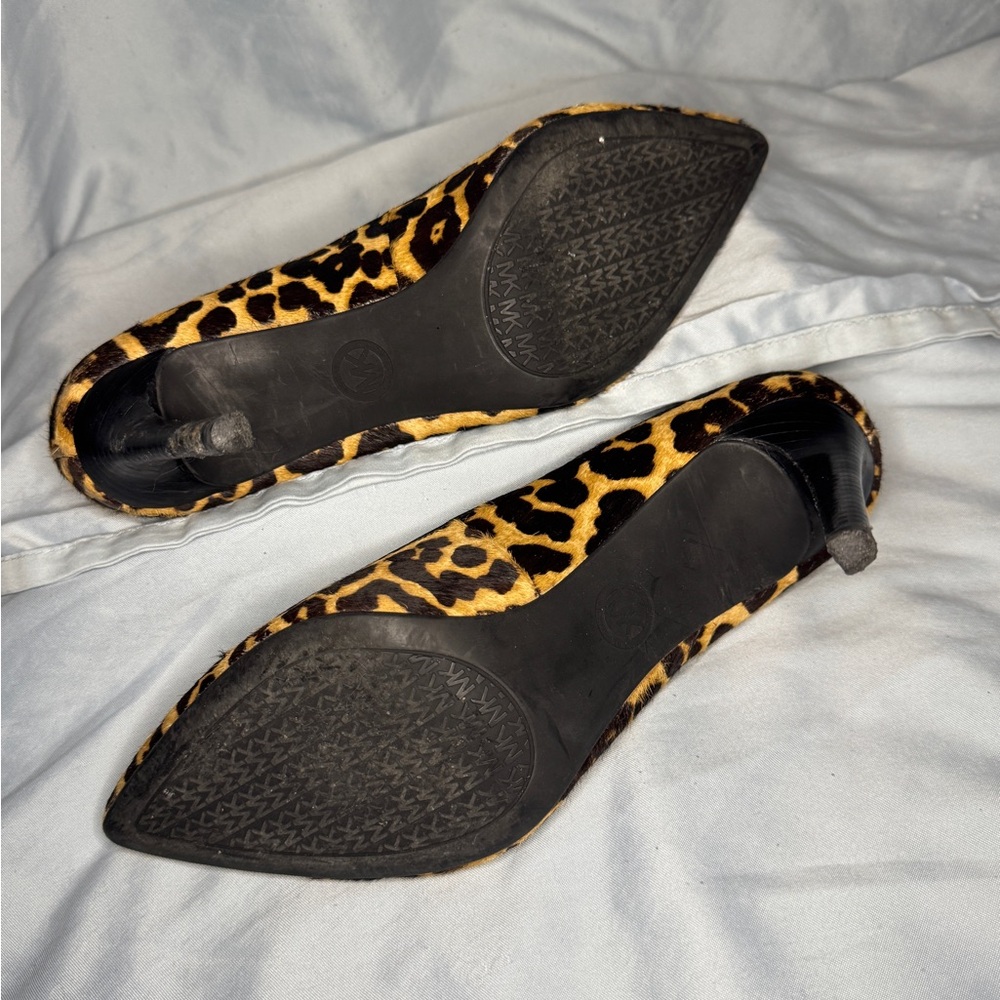 MICHAEL Michael Kors Leopard Calf Hair Pumps 9M - Picture 8 of 10